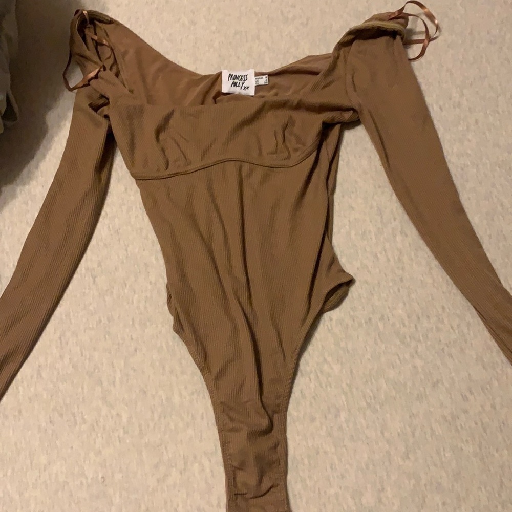 Princess polly tan bodysuit longsleeve